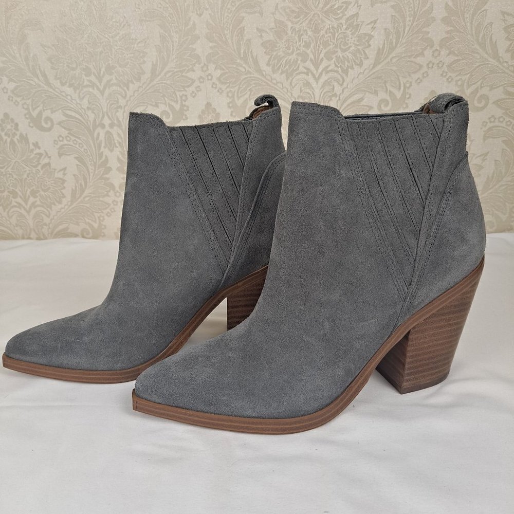 Marc Fisher Gadri 7M Gray Suede Booties Pointed Toe Chunky Heel Pull On NWOT